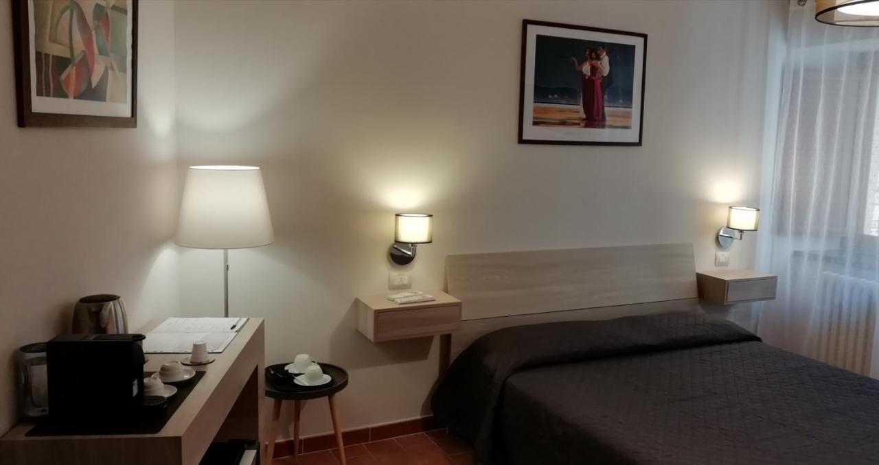 Helios Assisi Hotel Buitenkant foto