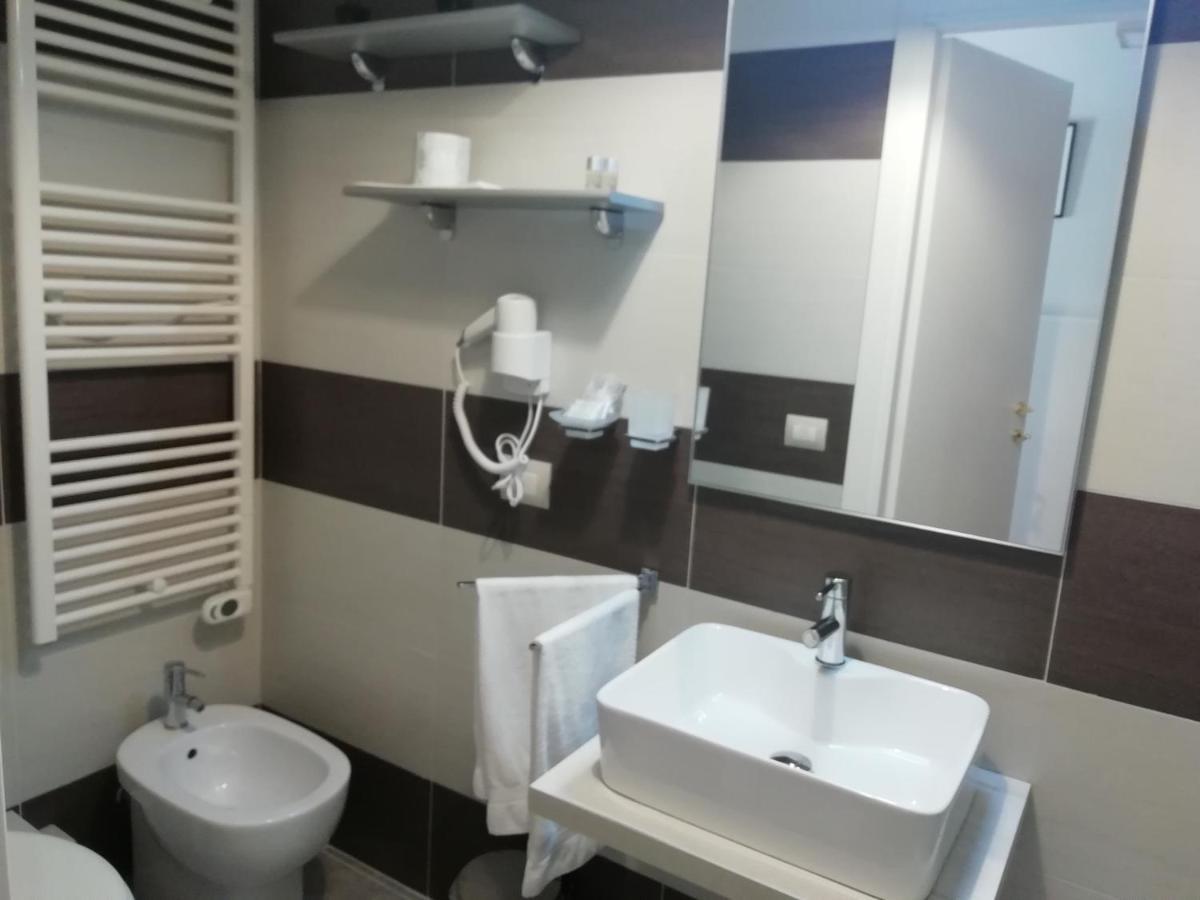 Helios Assisi Hotel Buitenkant foto