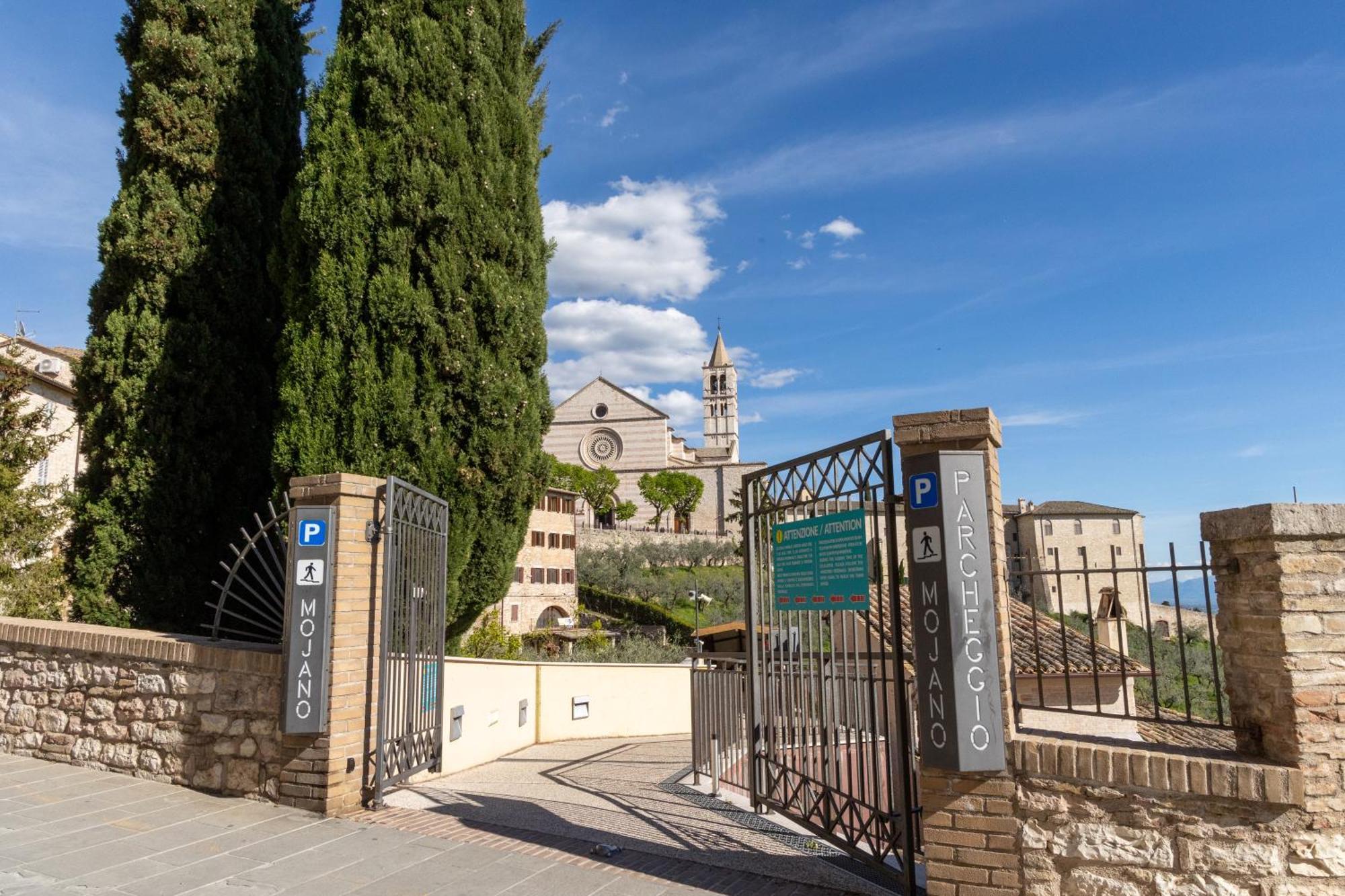 Helios Assisi Hotel Buitenkant foto